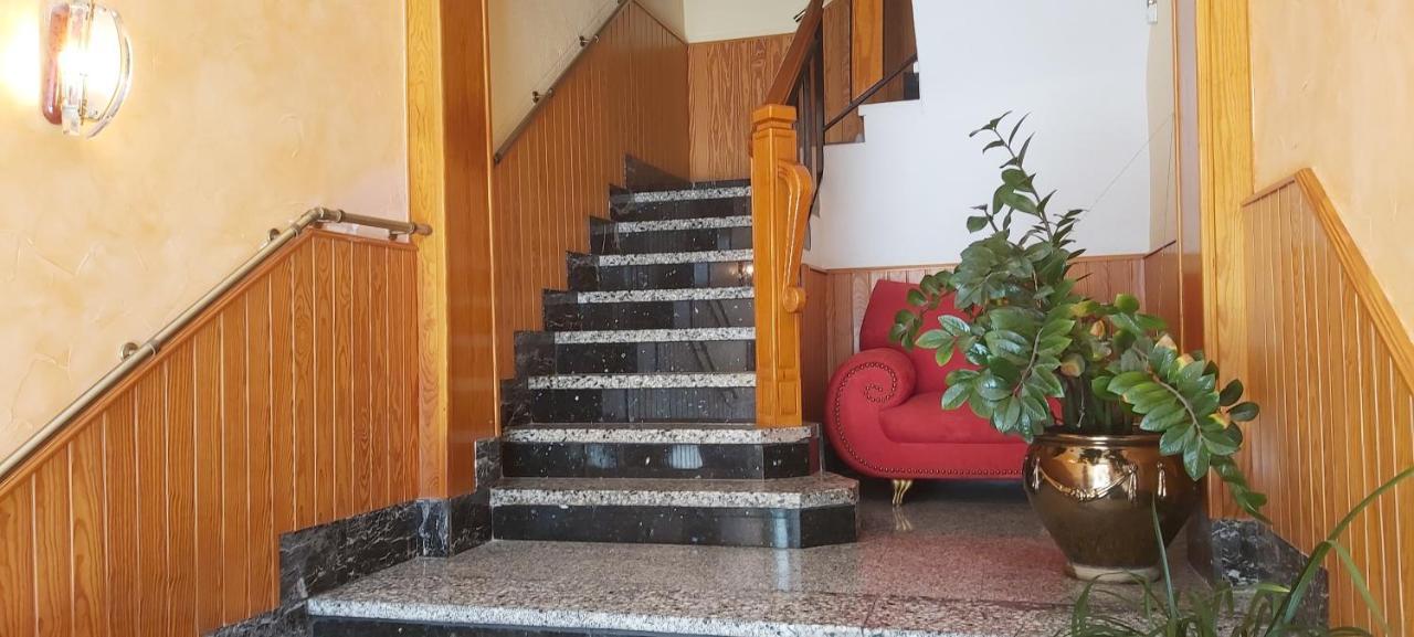 Comodo Apartamento Дельтебре Экстерьер фото